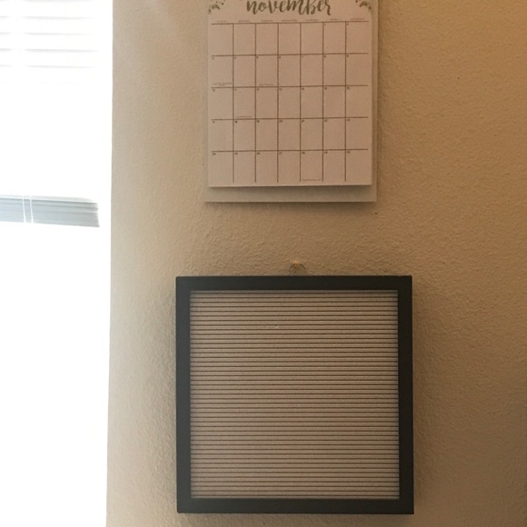 Black with White Letterboard - Picture 3 of 7